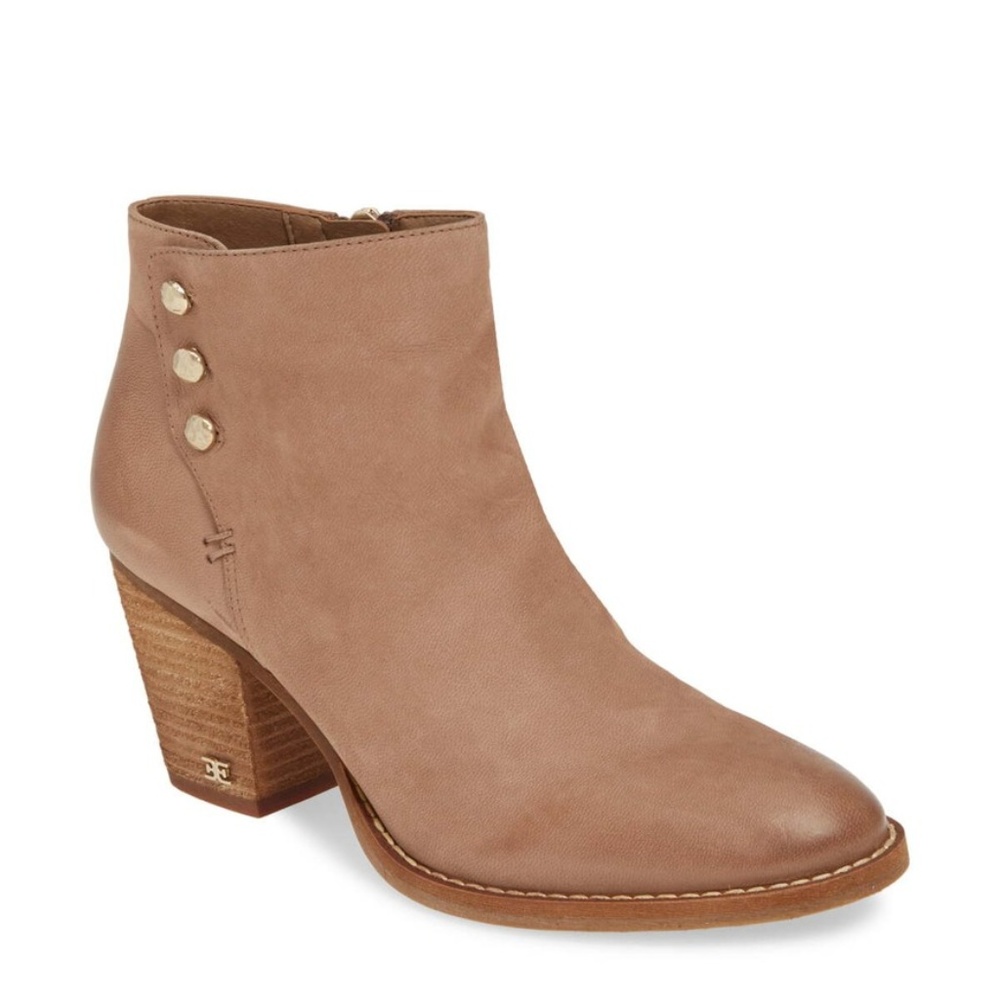 NWB Sam Edelman Mariella Bootie in Praline Nubuck